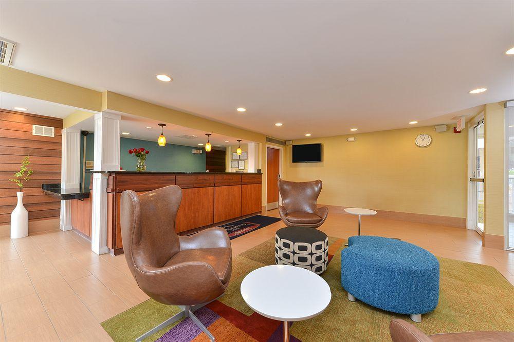 Baymont By Wyndham Savannah Midtown Exterior photo